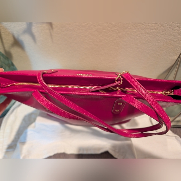 Coach Crossgrain Leather Fuschia City Zip Tote - Picture 8 of 13